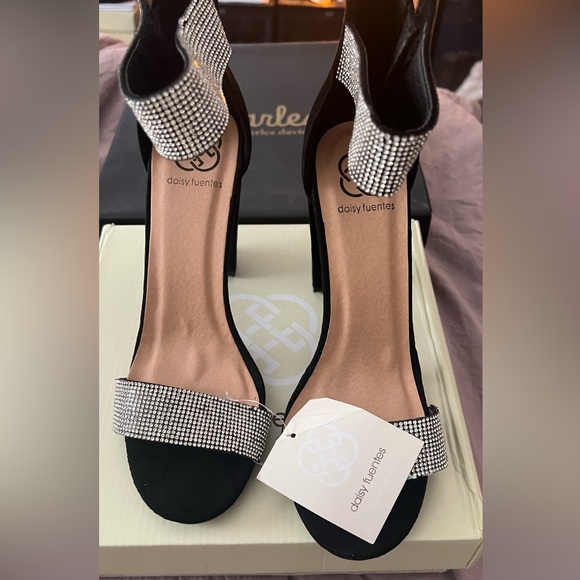 New with box T Strap Embellished heels, size 10 - Picture 5 of 7